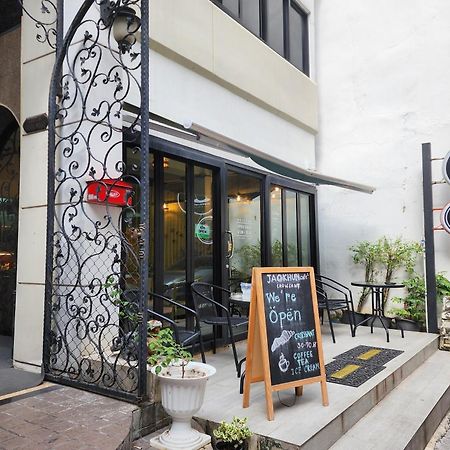 Bnb98 Silom Hotel 방콕 외부 사진