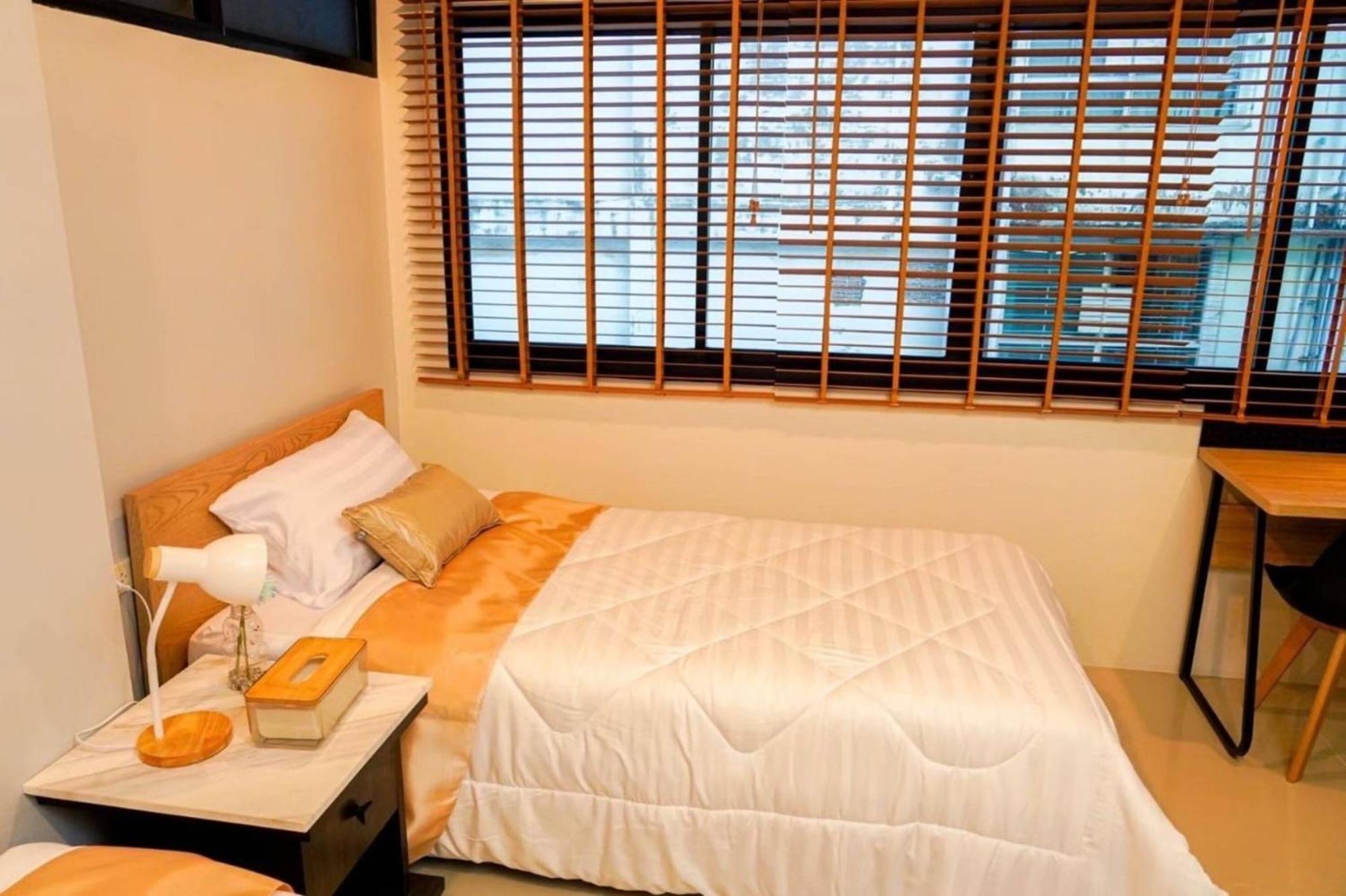 Bnb98 Silom Hotel 방콕 외부 사진