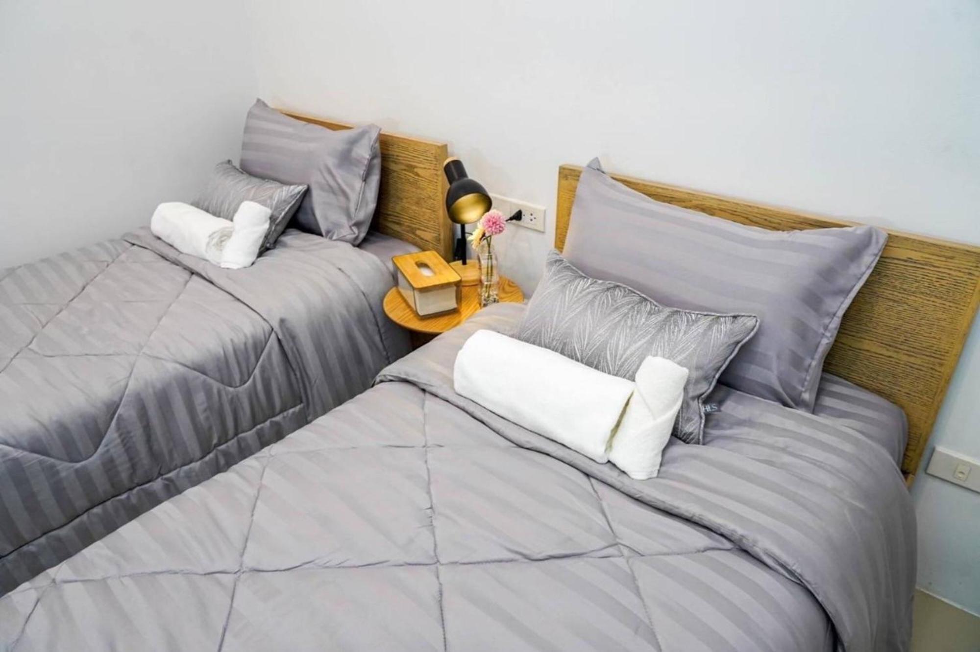 Bnb98 Silom Hotel 방콕 외부 사진