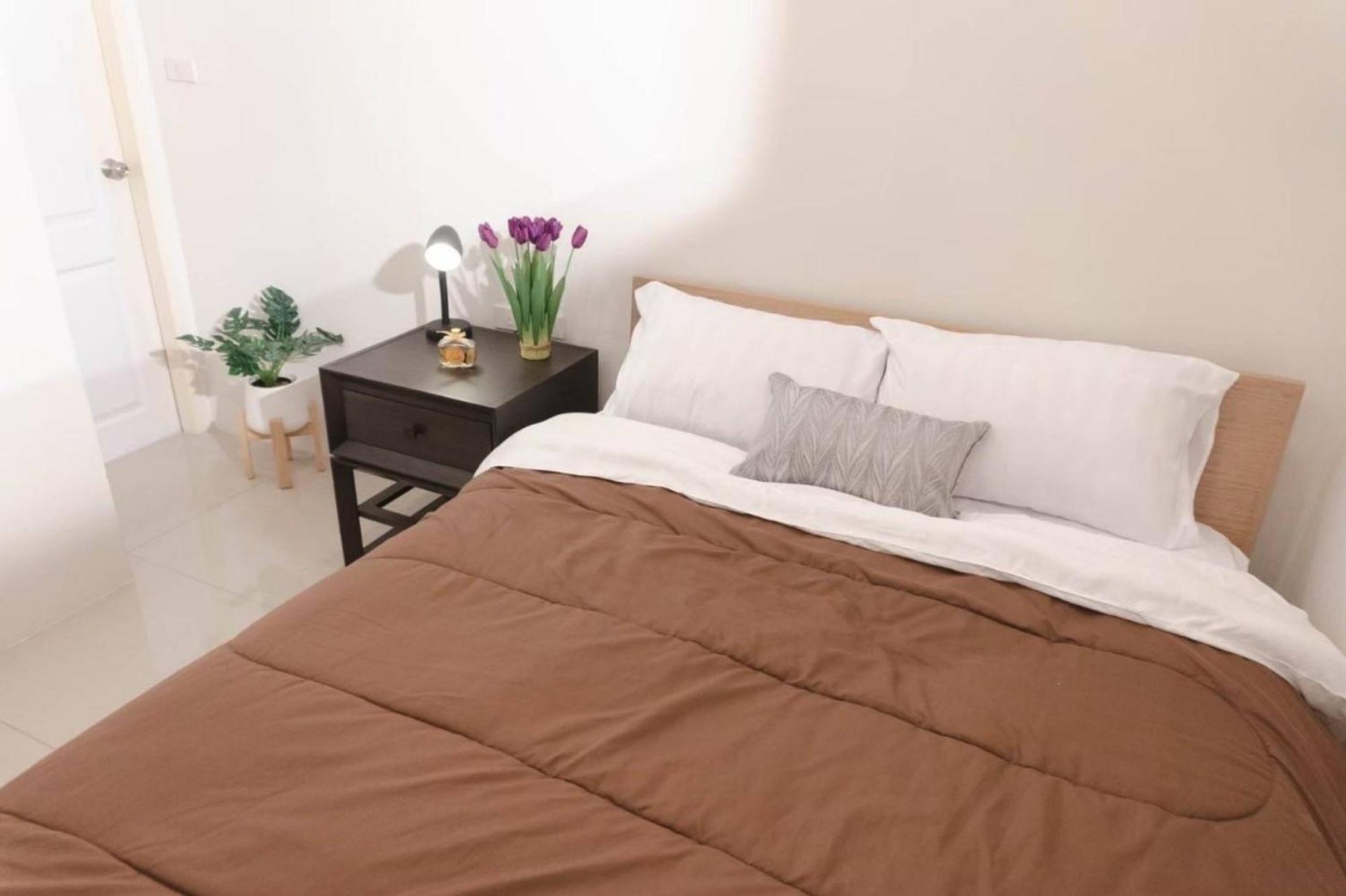 Bnb98 Silom Hotel 방콕 외부 사진