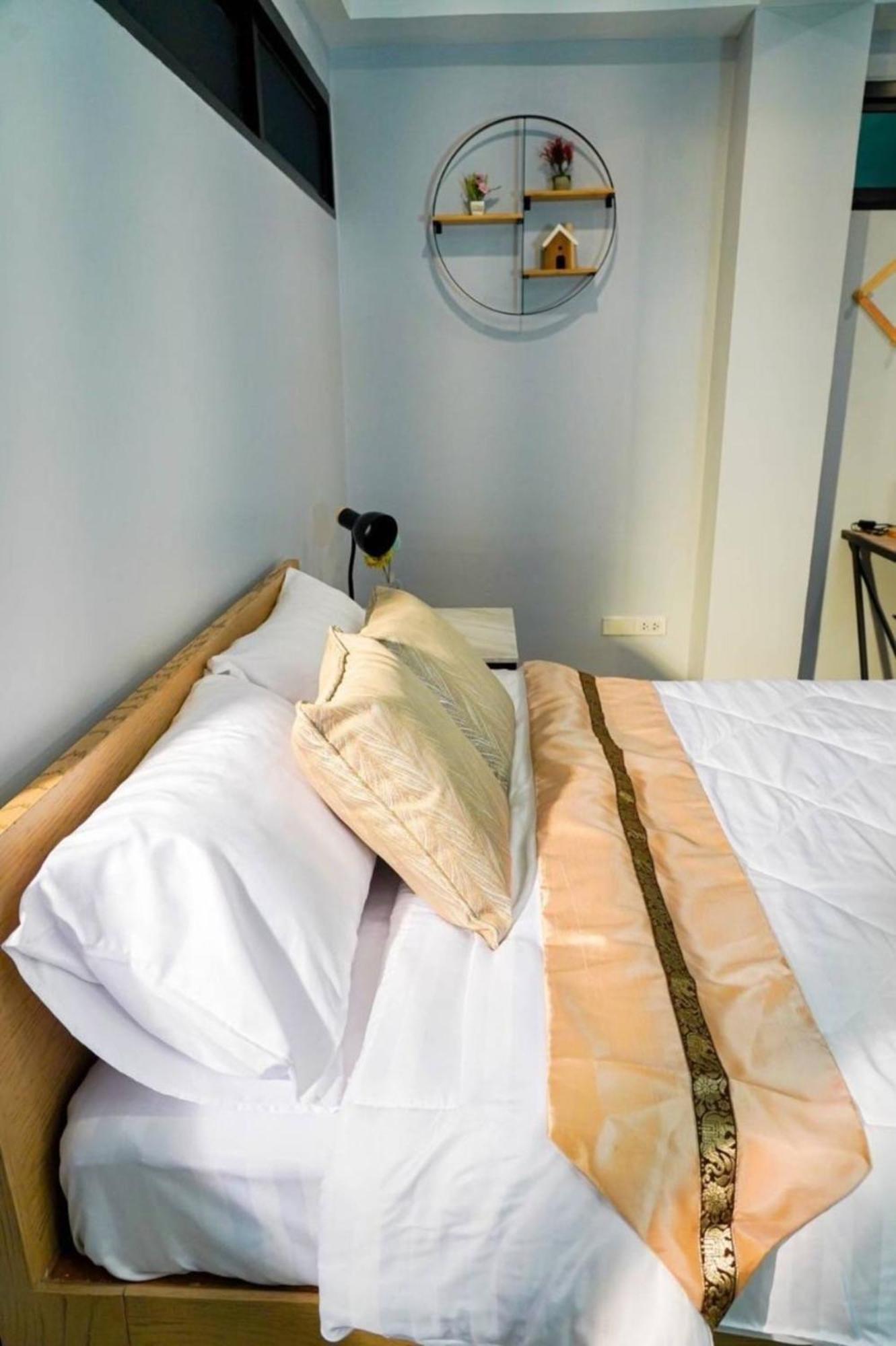 Bnb98 Silom Hotel 방콕 외부 사진