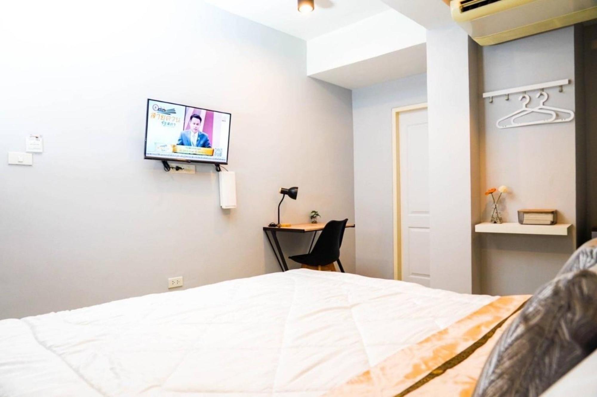 Bnb98 Silom Hotel 방콕 외부 사진