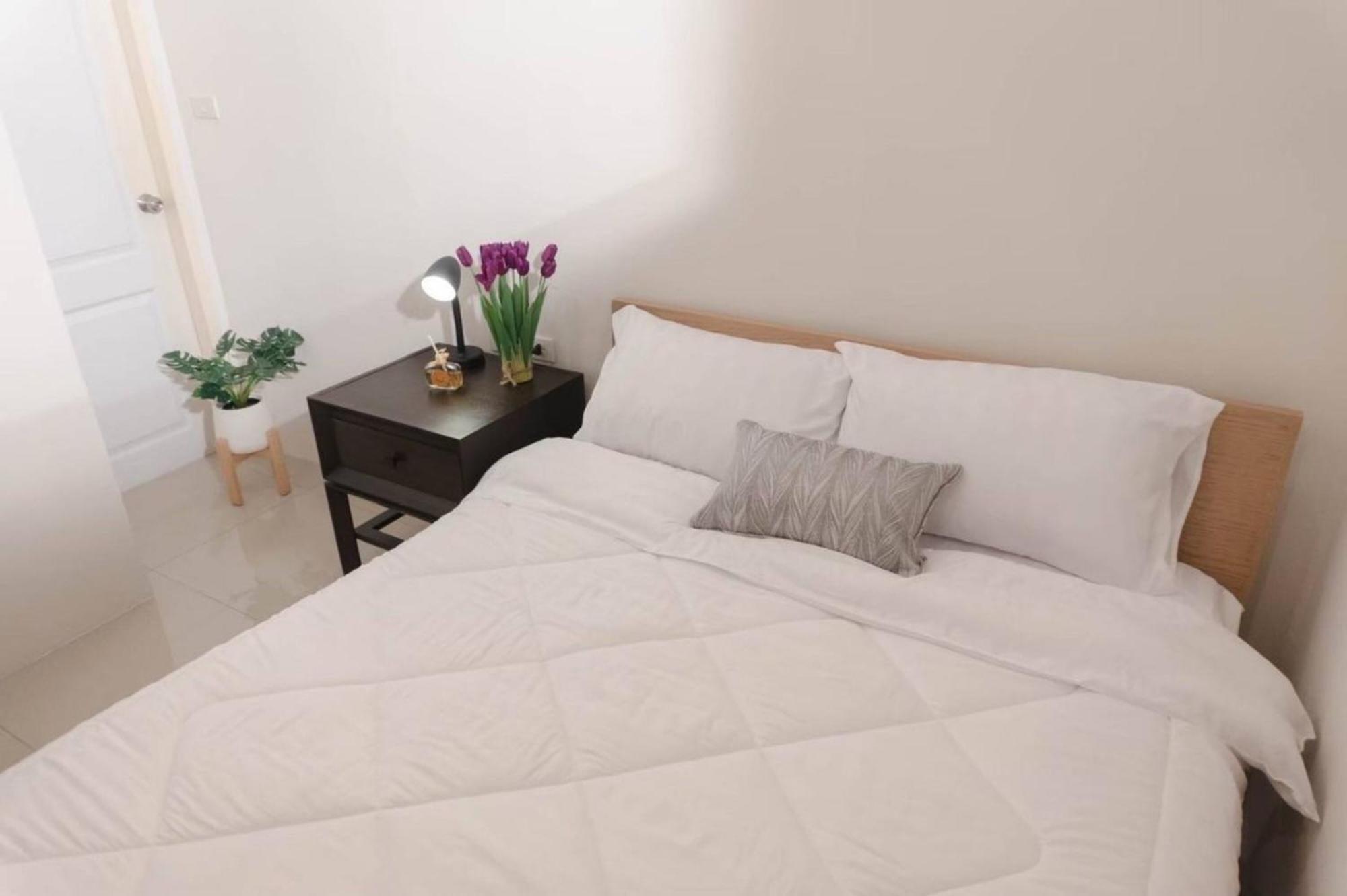 Bnb98 Silom Hotel 방콕 외부 사진
