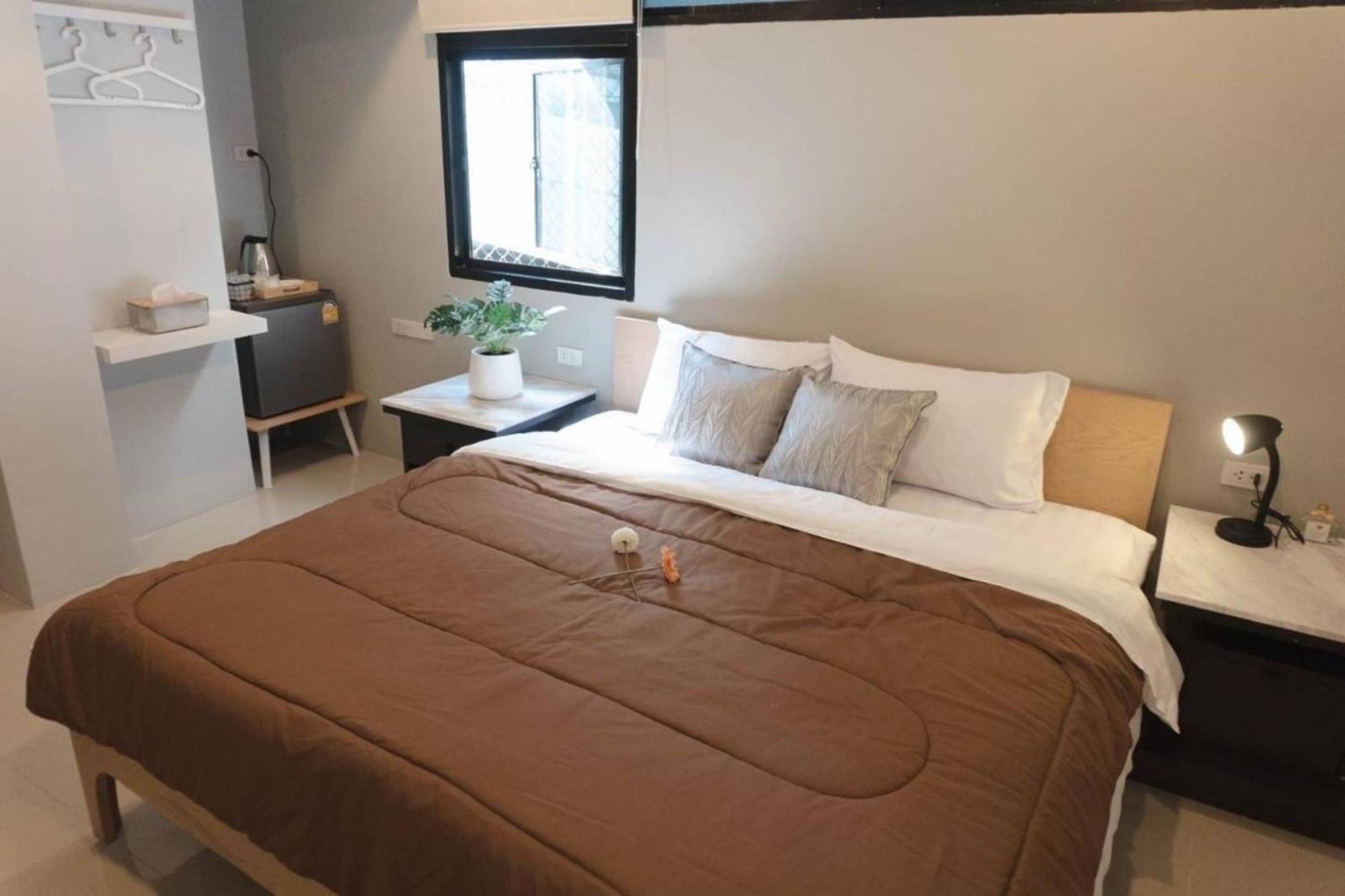 Bnb98 Silom Hotel 방콕 외부 사진