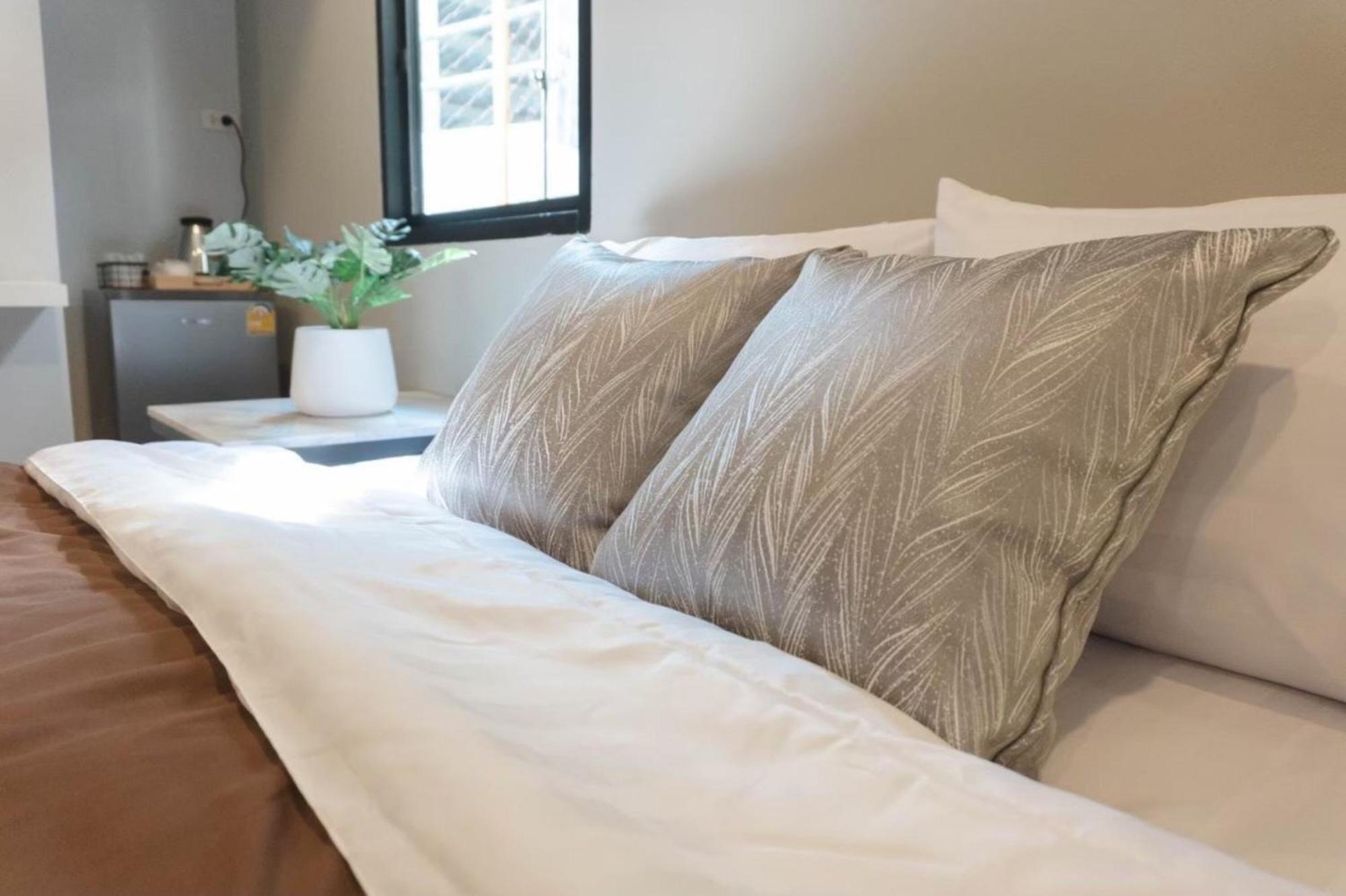 Bnb98 Silom Hotel 방콕 외부 사진